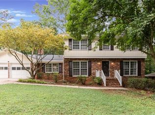 1574 Country Squire Ct, Decatur, GA 30033