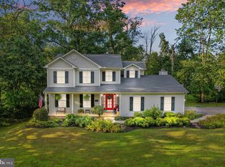 12 Roman Ln, Hanover, PA 17331