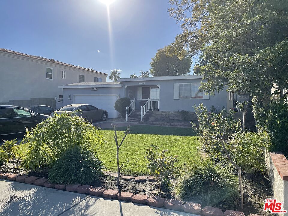 2nd image of 23725 Cabrillo Ave