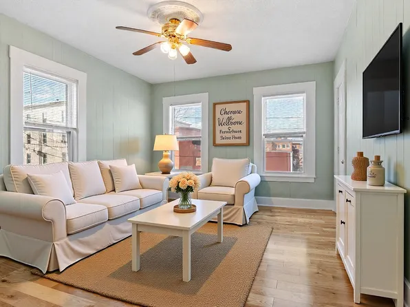 228 Daniels St, Fitchburg, MA 01420