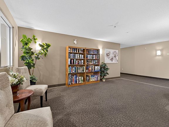 4th image of 400 Palisades Way #222