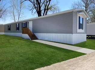 2711 S 72nd Dr #102, Kansas City, KS 66106