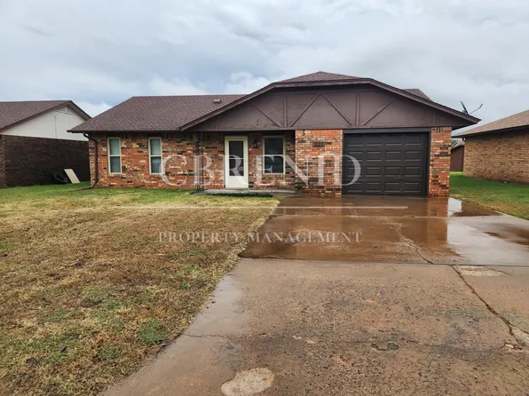 221 Christy Dr, Lahoma, OK 73754