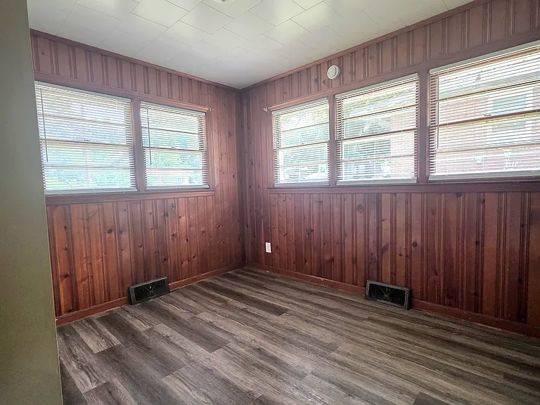 2639 Tredway Dr — Photo 17