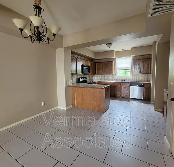 192 Fair St #198 — Photo 16