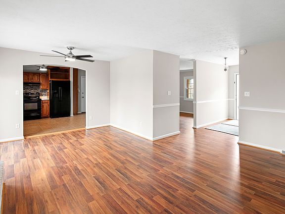 4th image of 9 Wondu View Ct