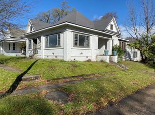 1307 Hickory St, Texarkana, AR 71854