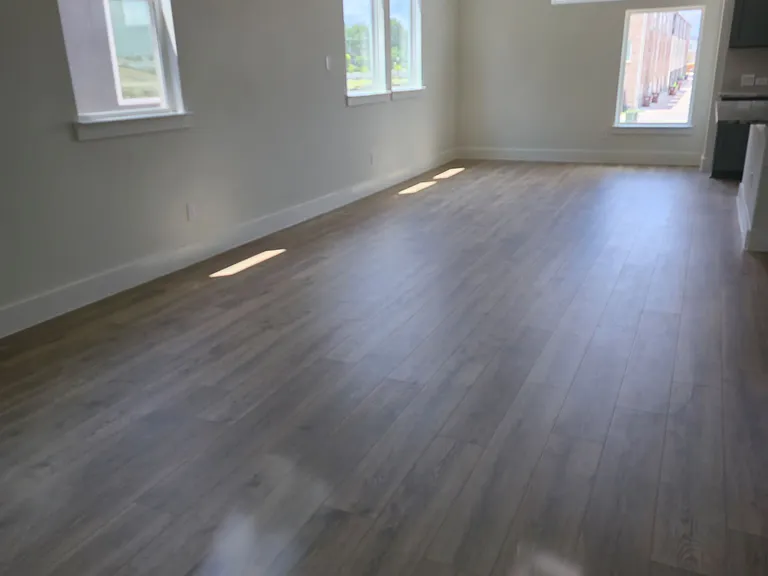 808 Meadowcrest Dr — Photo 6