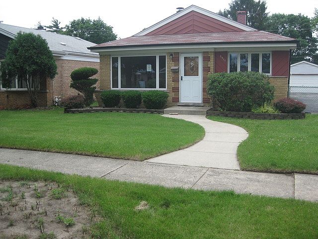1st image of 5511 W 90th St