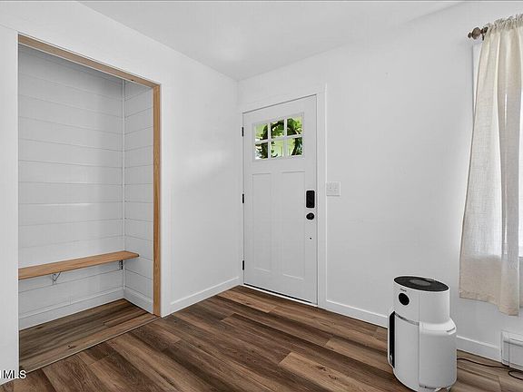 3rd image of 5927 Johnston Road