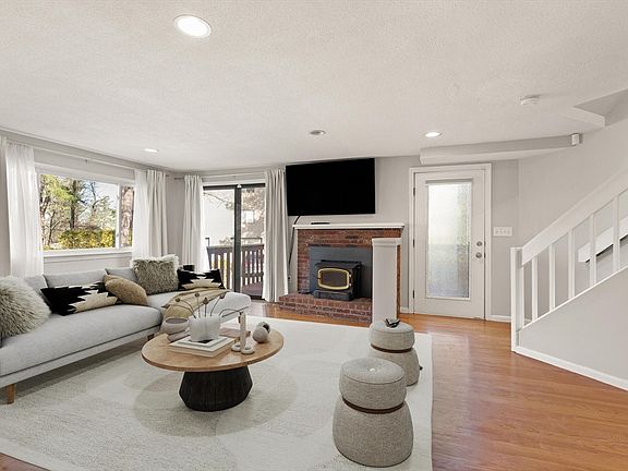 4th image of 89 Trailside Way #89