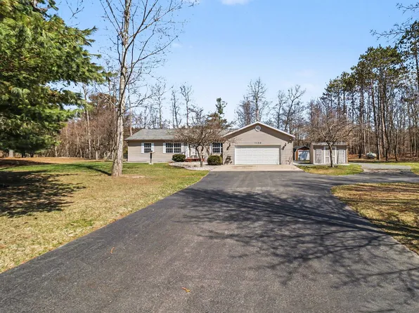 1130 N Brookridge Rd, Ludington, MI 49431