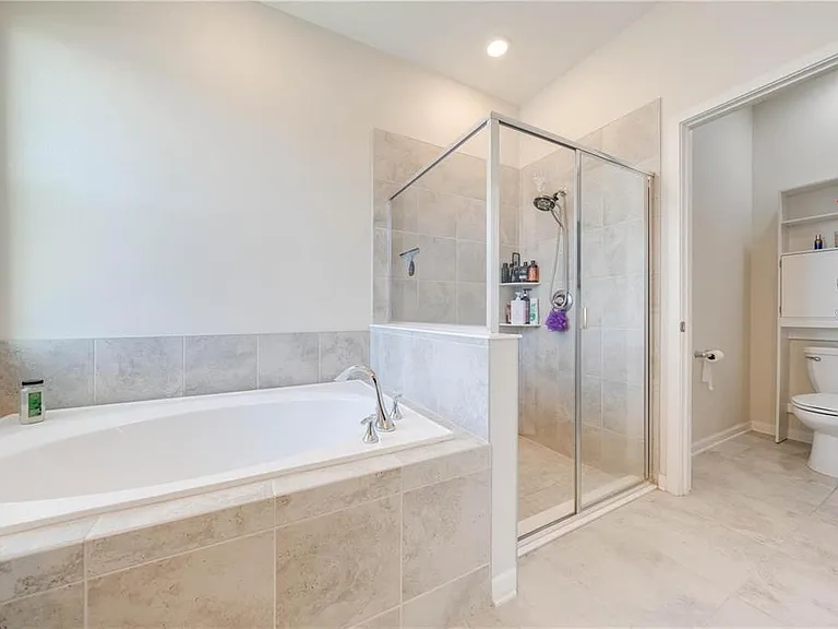 5301 Amersham Ln — Photo 47