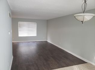 1030 Lacouer Dr, Saint Louis, MO 63122