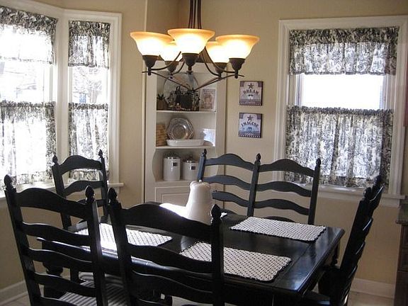 4th image of 11019 S Sawyer Ave #1