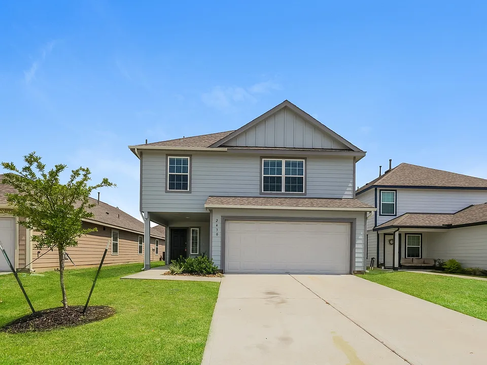 2430 Flathead Dr