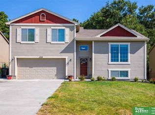 14218 Potter Pkwy, Omaha, NE 68142