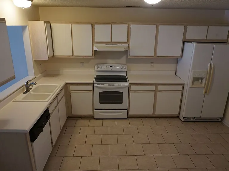 109 Spring Meadow Cir — Photo 11