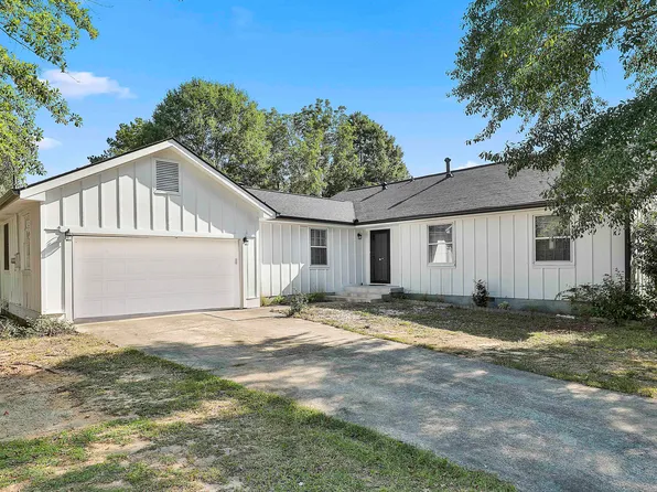 325 Sweetbriar Ln, Griffin, GA 30224
