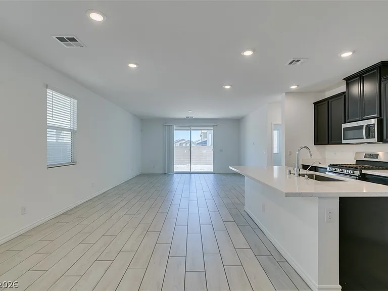 6858 Greensmen Ave — Photo 5