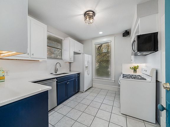 3rd image of 2605 Hibernia St