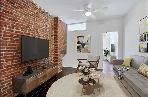 Rented by Douglas Elliman | media 17