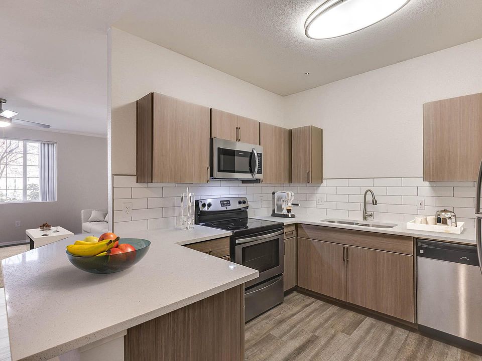 Grove at Orenco Station Apartments - 6710 NE Vinings Way Hillsboro OR ...