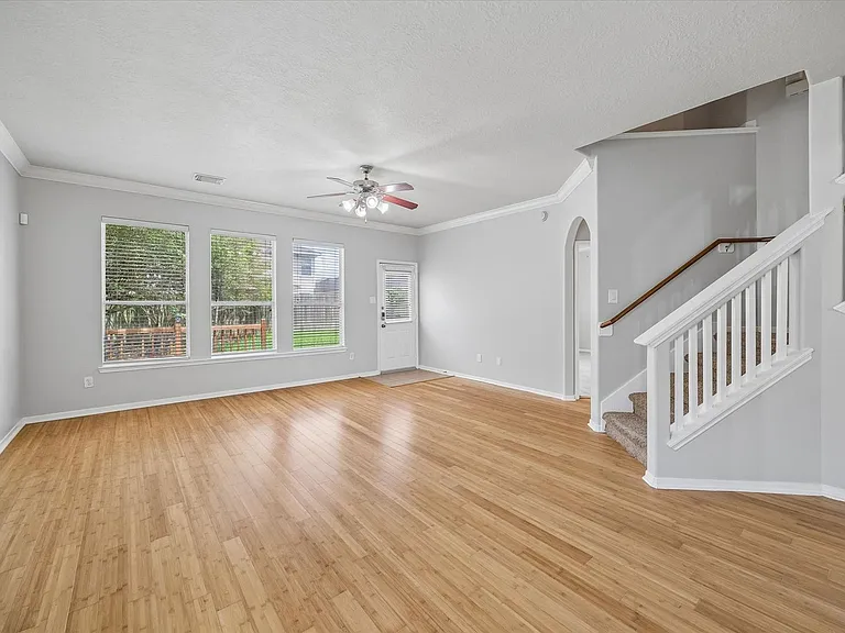 6218 Lovage Ave — Photo 7