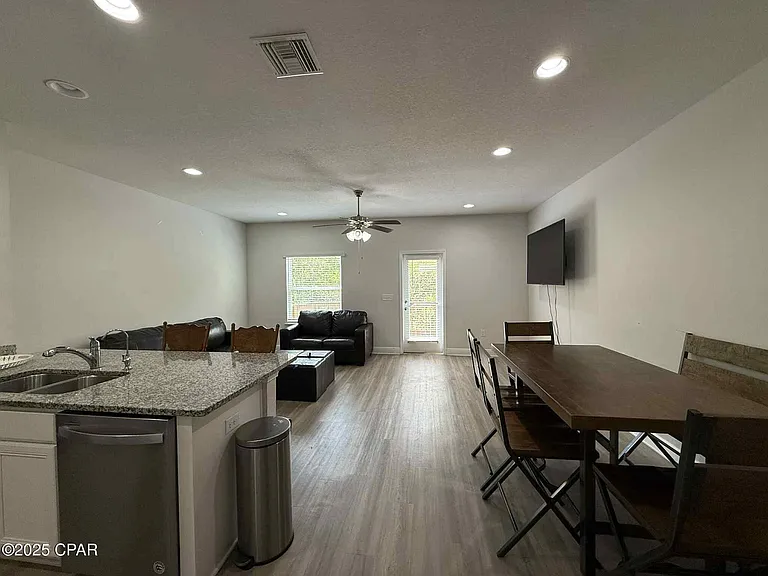 7578 Shadow Lake Dr — Photo 6