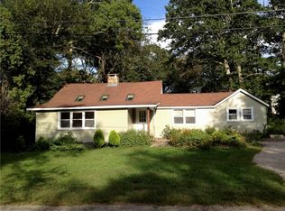71 Indian Run Trl, South Kingstown, RI 02879