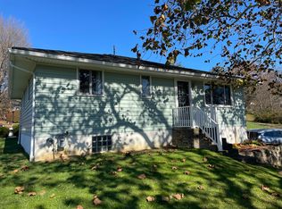 24 Carey School Rd, Ligonier, PA 15658