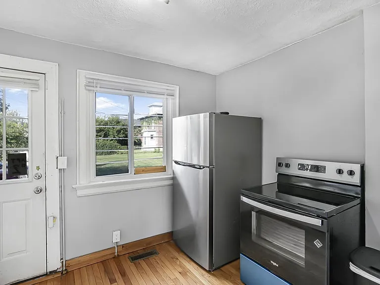 288 E 12th Ave #4 — Photo 22