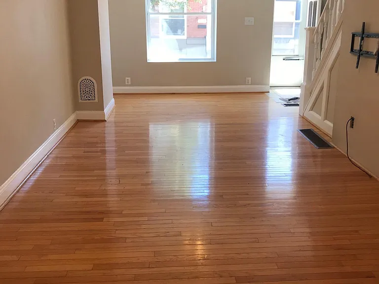 Living/dining room