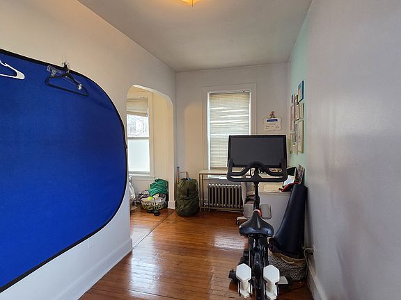 5th image of 65 Waverly Ave #2