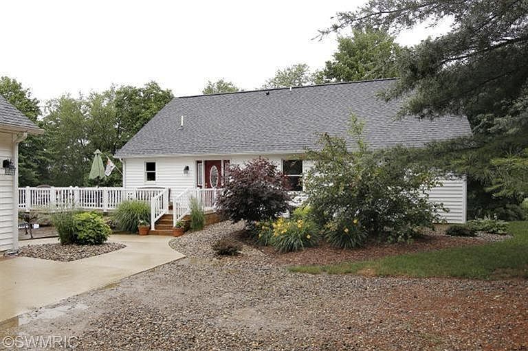 1st image of 6170 N 35th St
