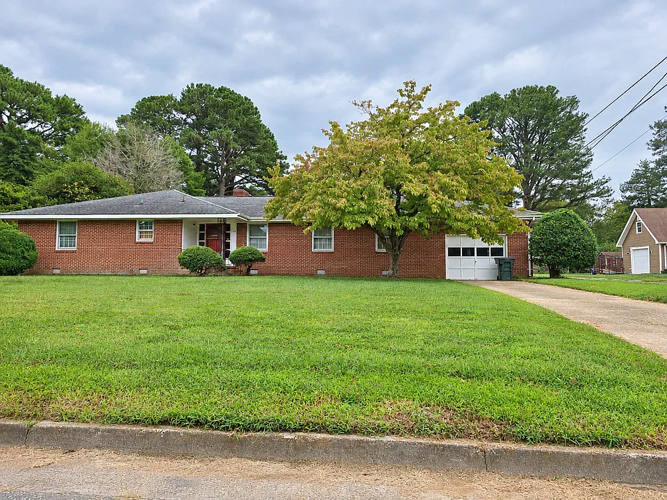 108 Stonehurst Rd