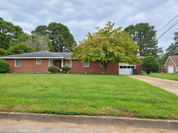 108 Stonehurst Rd, Hampton, VA 23669