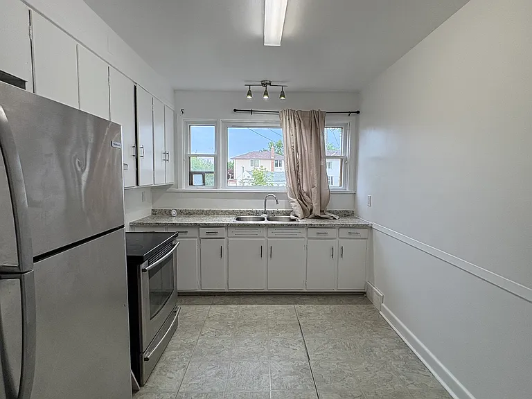 315 Matheson Ave — Photo 1