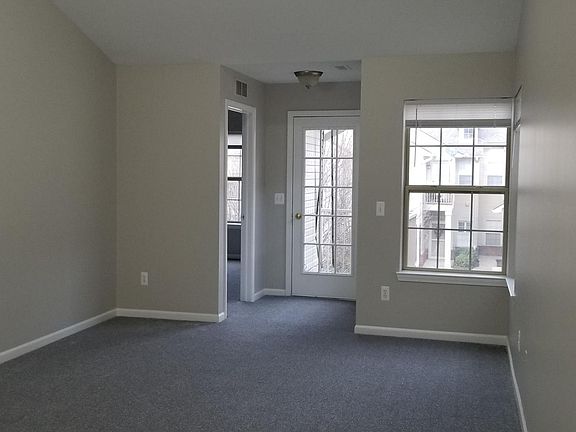 3rd image of 23895 Greenwood Dr