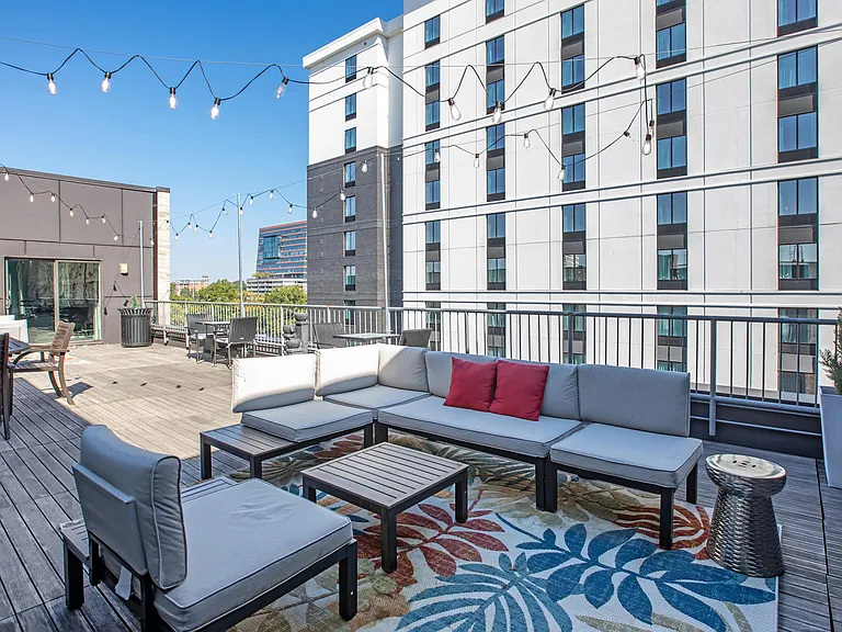 The L Apartments — Photo 14