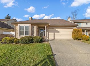1487 Colony Dr, Rochester Hills, MI 48307