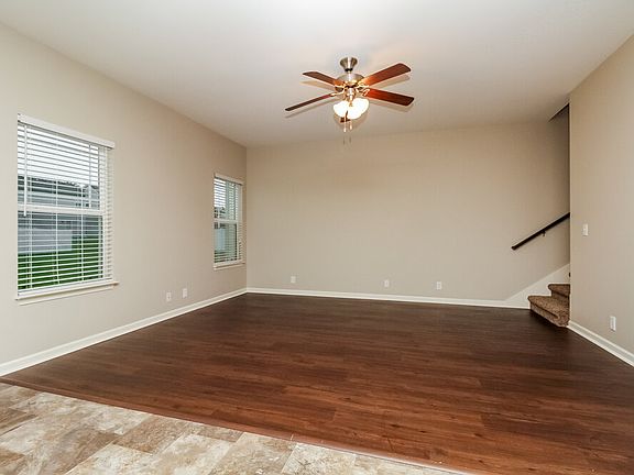 2nd image of 2418 Salem Glen Xing