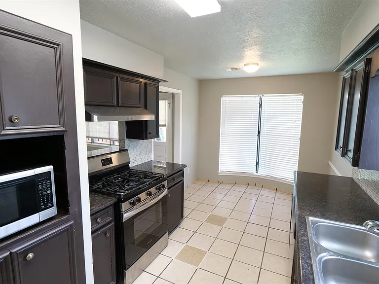 13314 Ensley Wood Dr — Photo 12