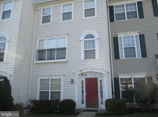 127 Cameron Parke Pl, Alexandria, VA 22304