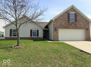 2747 Foxbriar Pl, Indianapolis, IN 46203