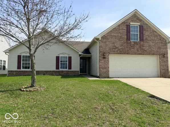 2747 Foxbriar Pl, Indianapolis, IN 46203