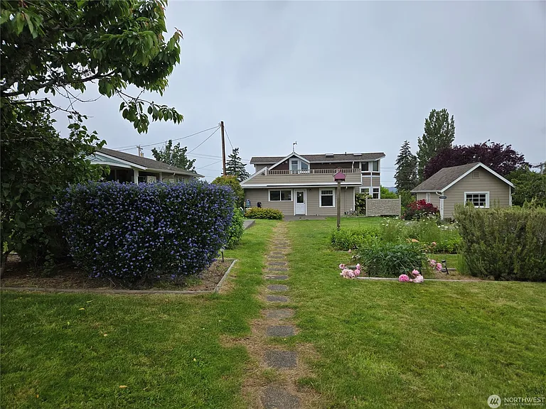 20001 Marine Dr NW — Photo 3