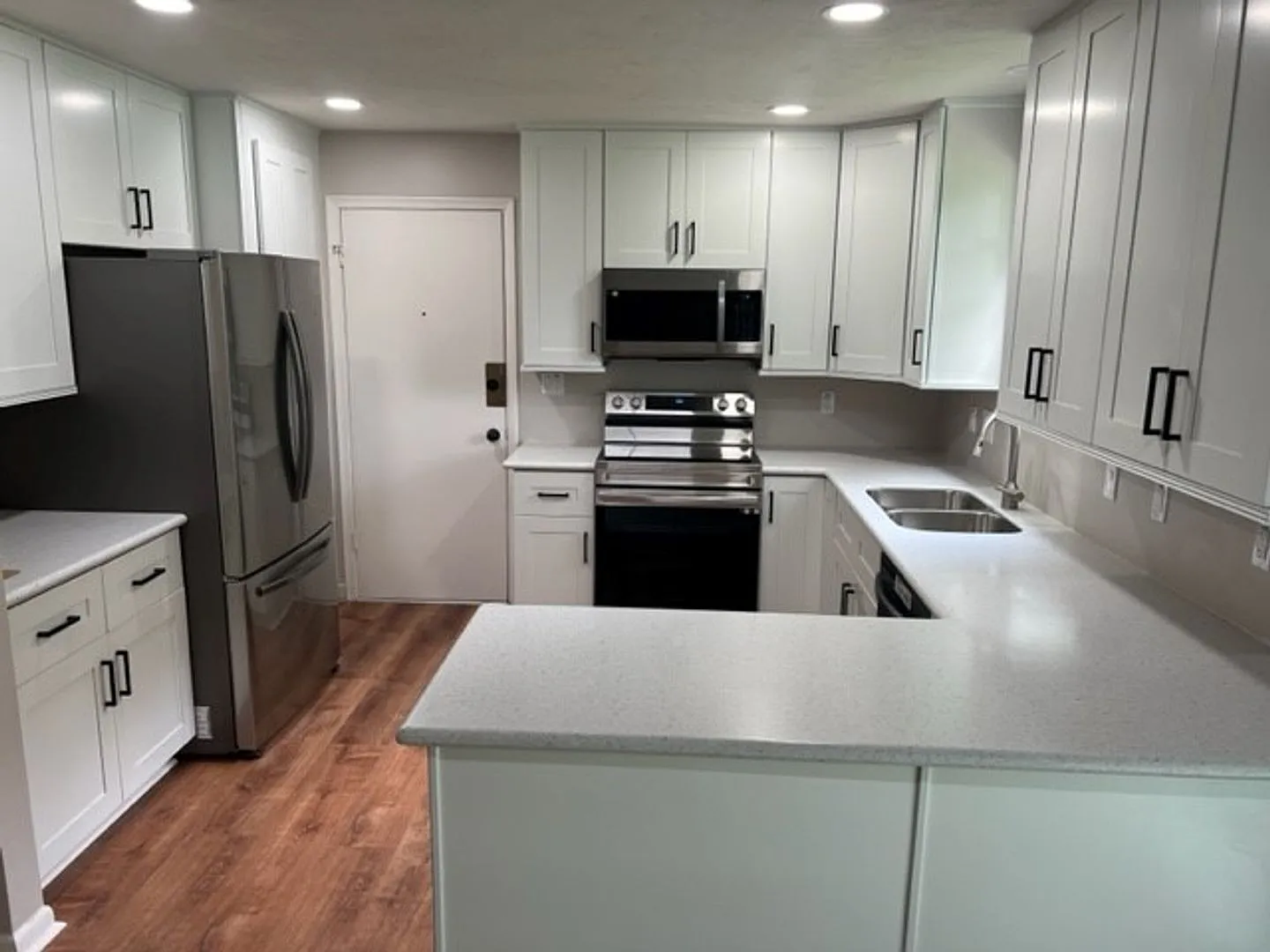 Remodeled Home In Northwood Pines with Fenced Yard — Photo 4