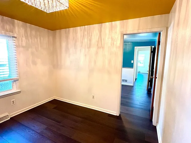 2449 Otis St — Photo 52