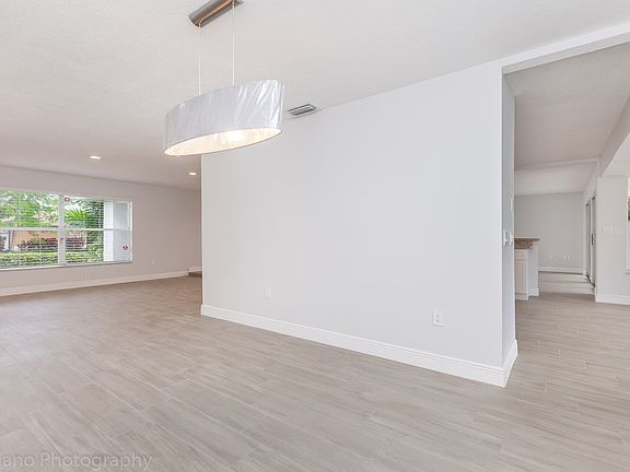 5th image of 7880 SW 170th St